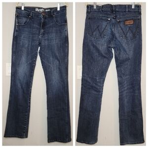 Wrangler Retro Relaxed Bootcut Jeans. Men's size 32. 36" inseam.